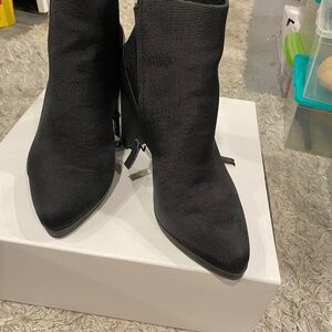 DKNY women’s bootie